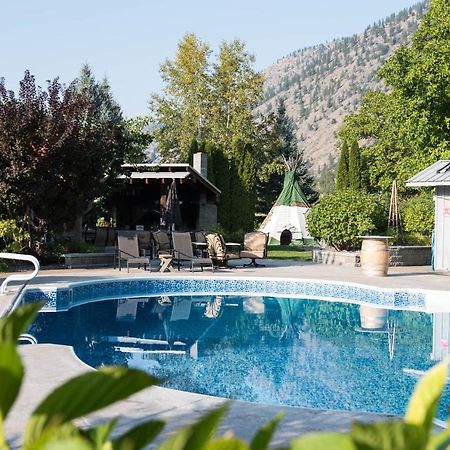 Similkameen Wild Resort & Winery Retreat Osoyoos Exterior foto