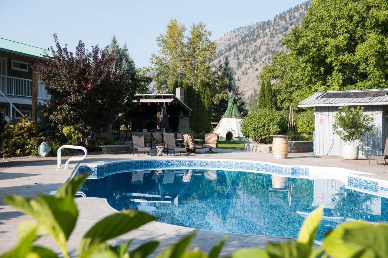 Similkameen Wild Resort & Winery Retreat Osoyoos Exterior foto